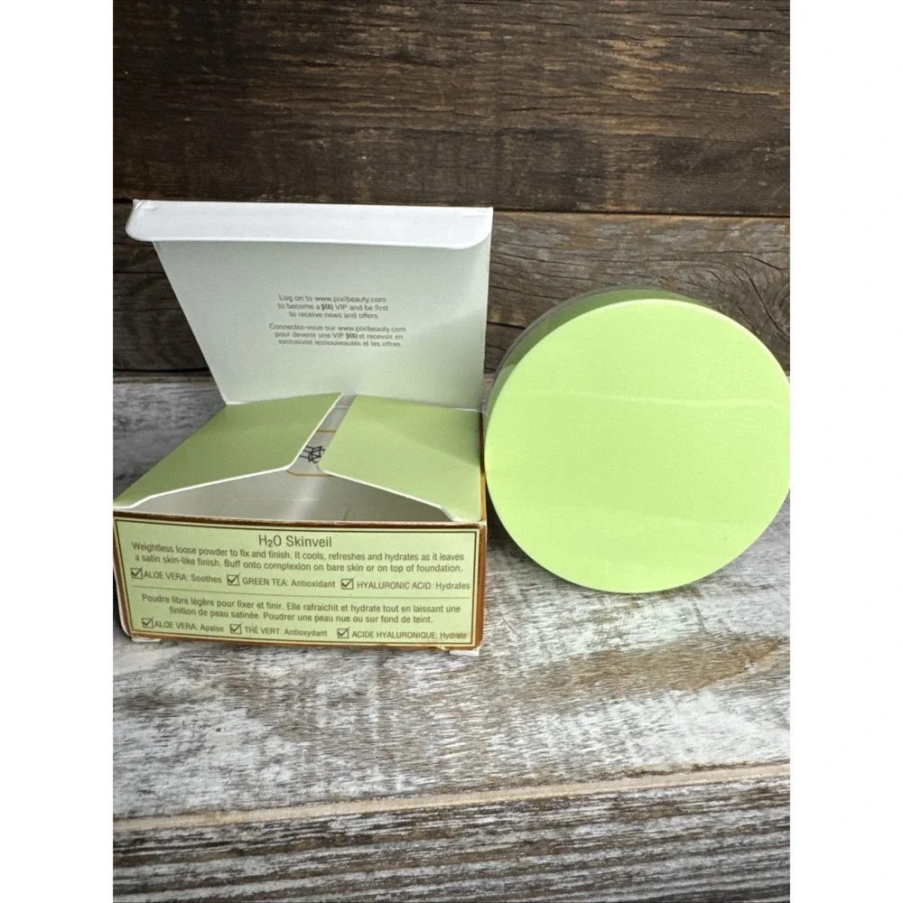 Pixi H2O Skinveil Translucent Powder 0.2oz Imperfect Box | MSRP = $24